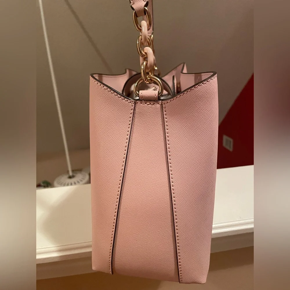 Light Pink Micheal Kors Purse - Picture 4 of 7